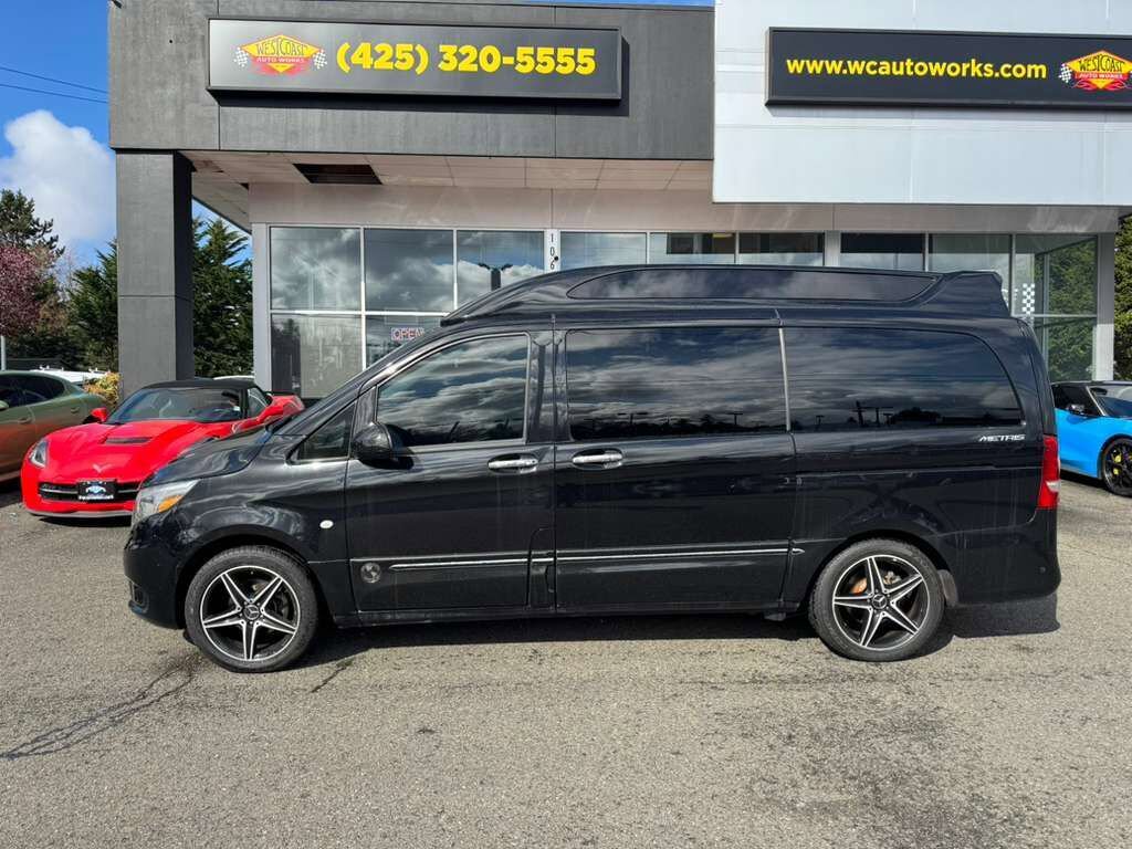Used 2016 Mercedes-Benz Metris Passenger image 2