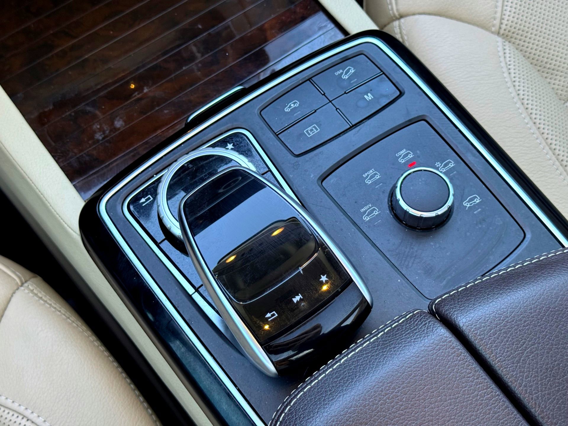 Used 2019 Mercedes-Benz GLS 550 4MATIC image 29