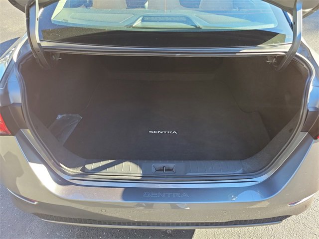 Used 2025 Nissan Sentra SV w/ SV Premium Package image 9