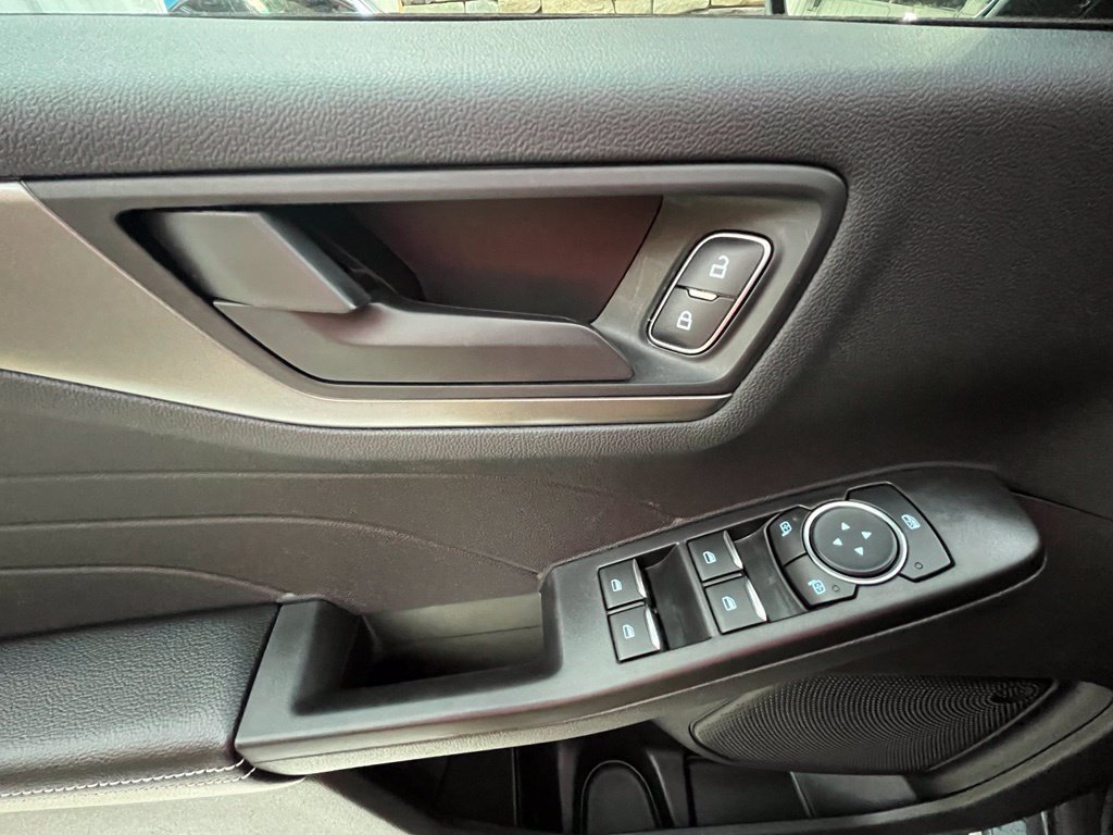 Used 2023 Ford Escape Active AWD/4WD image 36