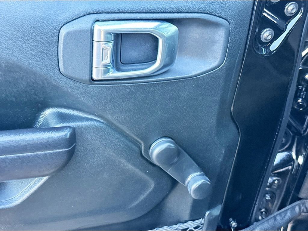 Used 2021 Jeep Wrangler Unlimited Willys image 19