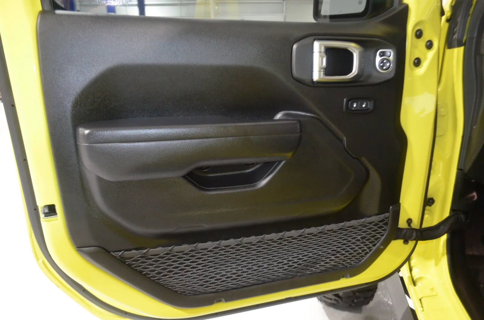 Used 2023 Jeep Gladiator Sport image 16