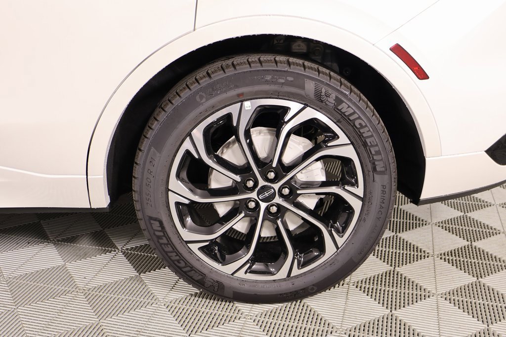 New 2026 Lincoln Nautilus Reserve image 19