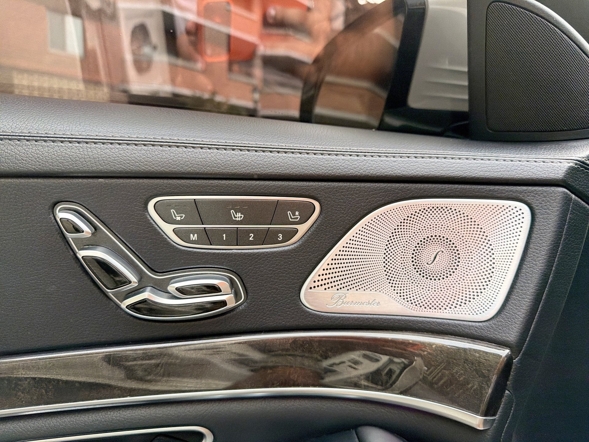 Used 2019 Mercedes-Benz S 560 4MATIC Sedan image 14