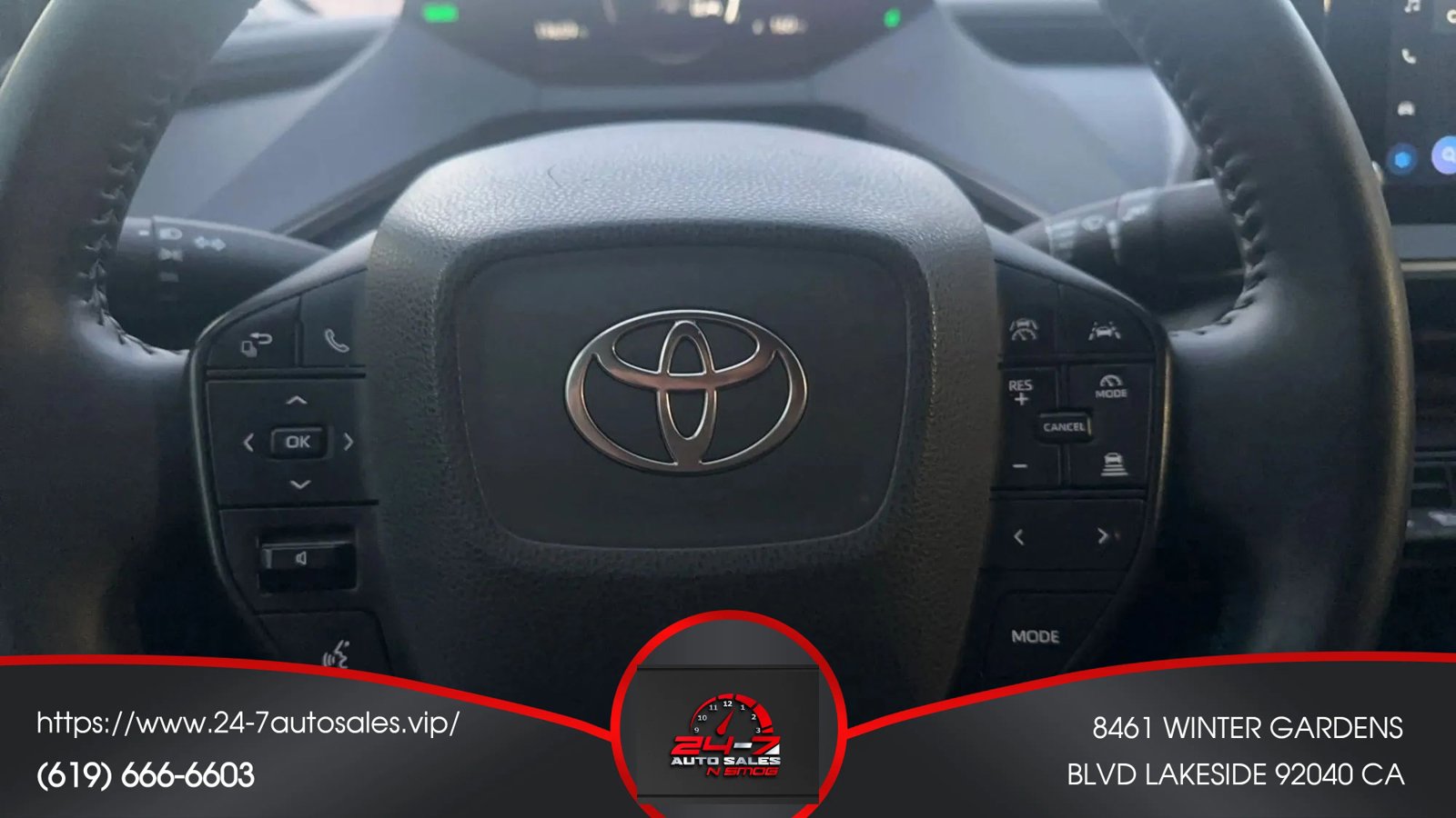 Used 2023 Toyota Prius LE FWD image 30