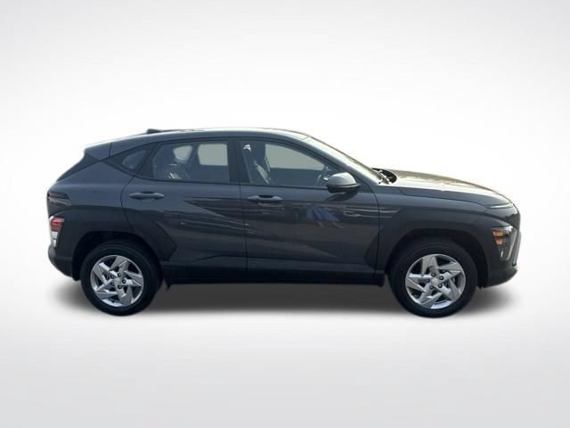 Used 2025 Hyundai Kona SE AWD/4WD image 6
