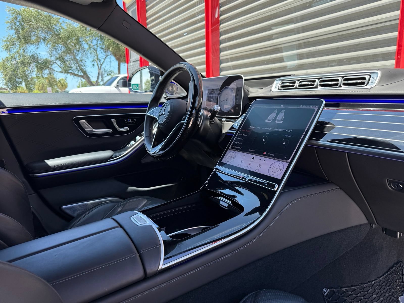 Used 2024 Mercedes-Benz Maybach S 680 4MATIC image 37