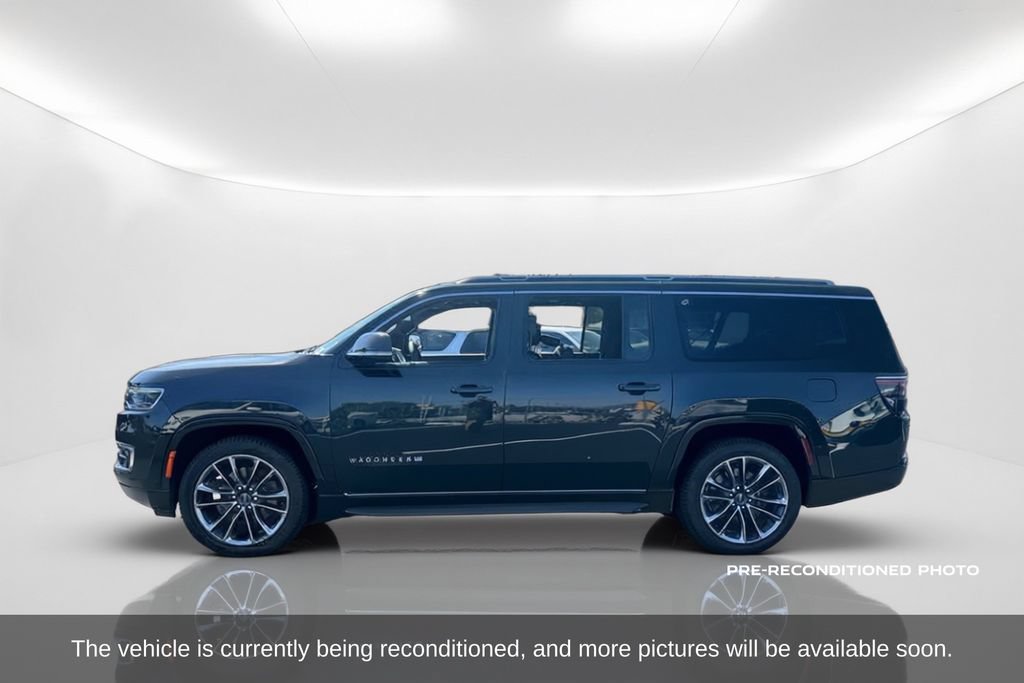 Used 2023 Jeep Wagoneer L Series II w/ Premium Group I AWD/4WD image 2