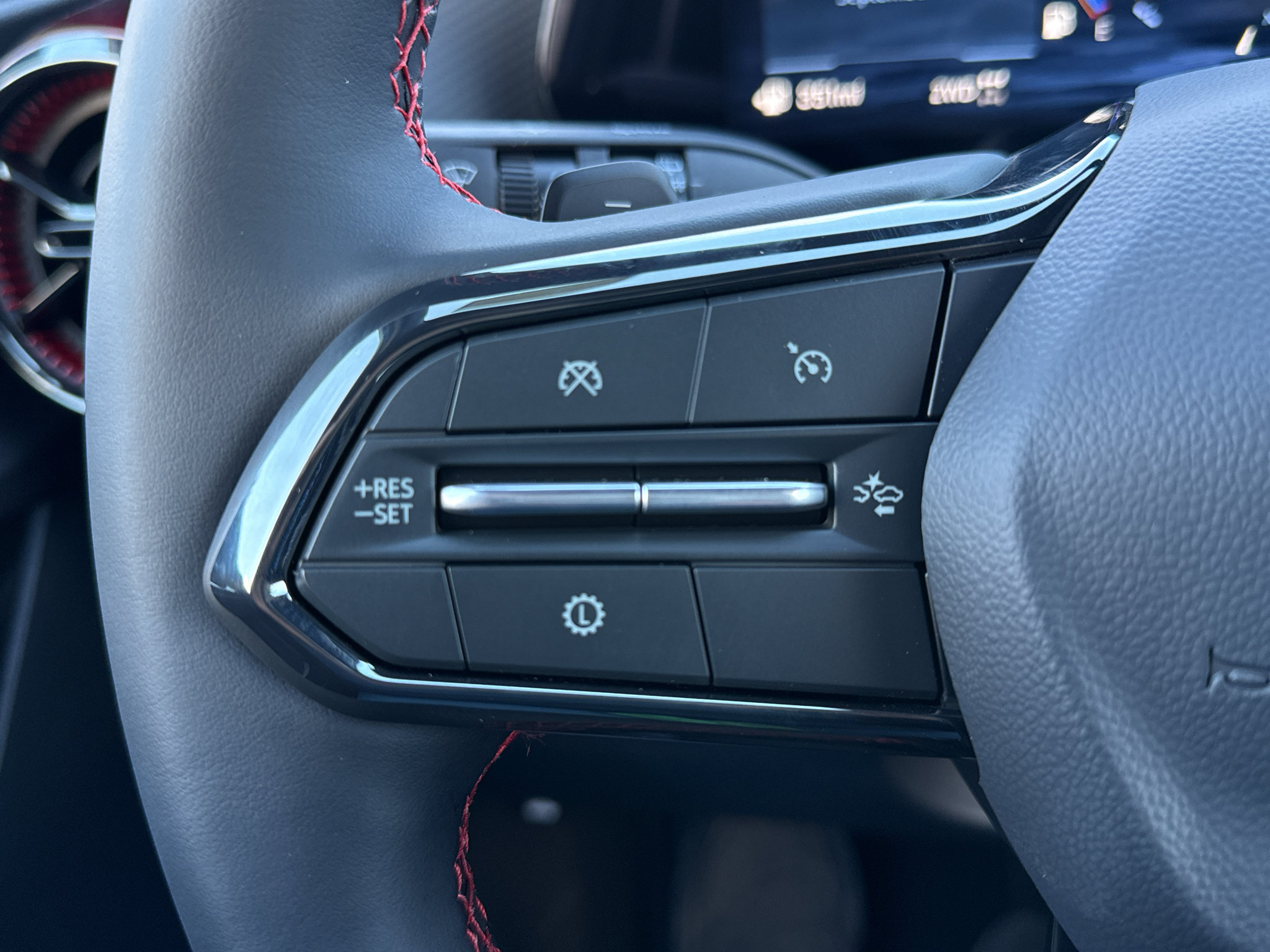 New 2027 Chevrolet Equinox RS AWD/4WD image 17