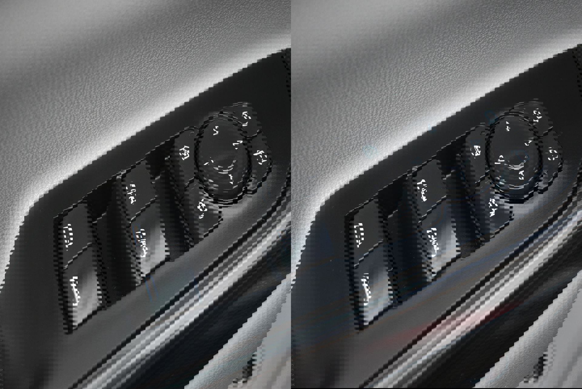 Used 2023 GMC Acadia SLT w/ Technology Package image 12