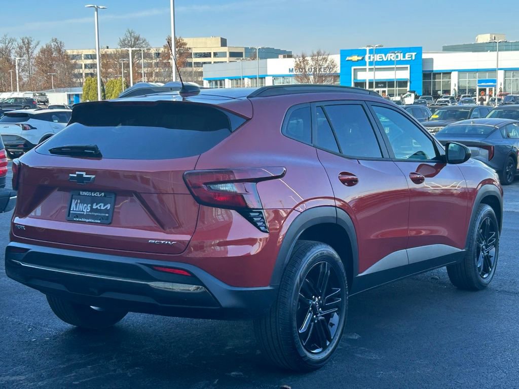 Used 2024 Chevrolet Trax ACTIV w/ Driver Confidence Package image 7