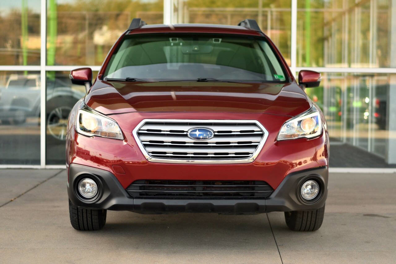 Used 2017 Subaru Outback 2.5i Premium image 2