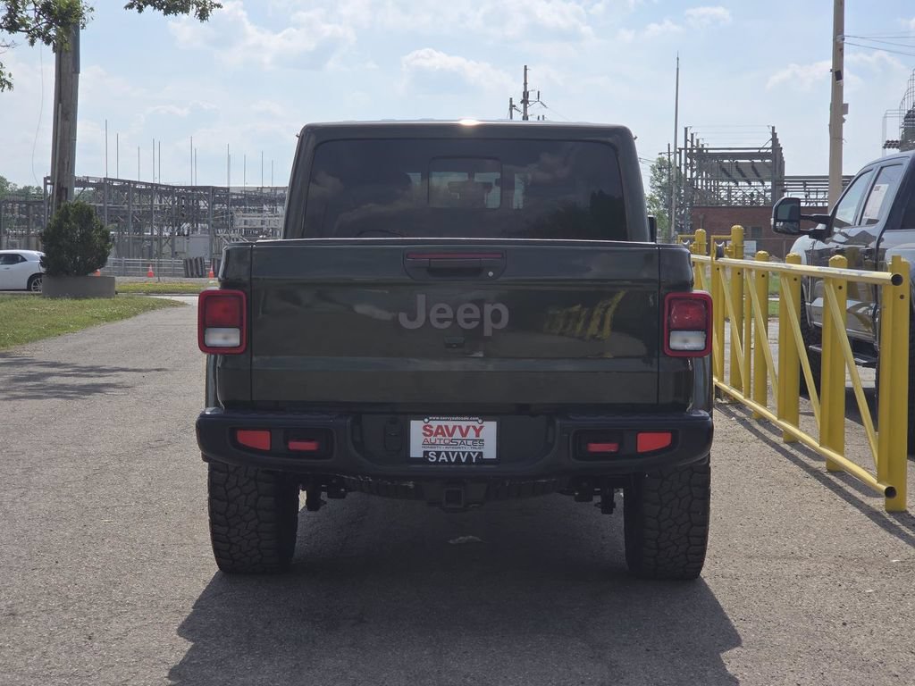 Used 2023 Jeep Gladiator Rubicon w/ Cold Weather Group AWD/4WD image 13