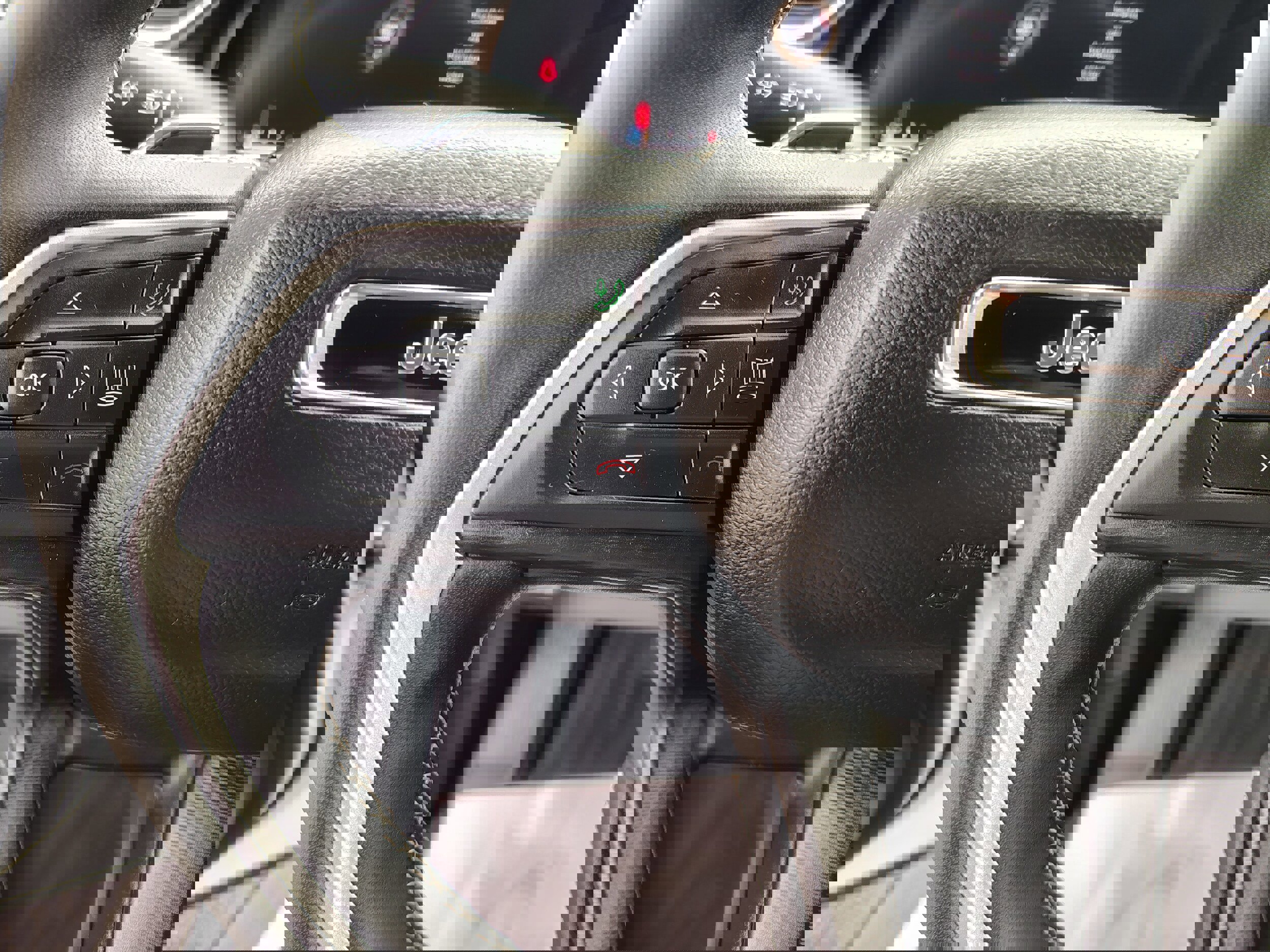 Certified 2025 Jeep Grand Cherokee Laredo X w/ Luxury Tech Group I image 29