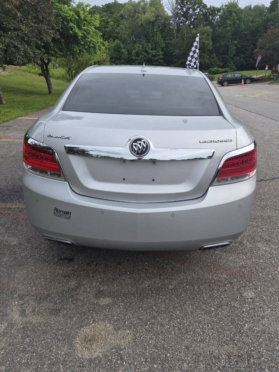 Used 2012 Buick LaCrosse Premium FWD image 4