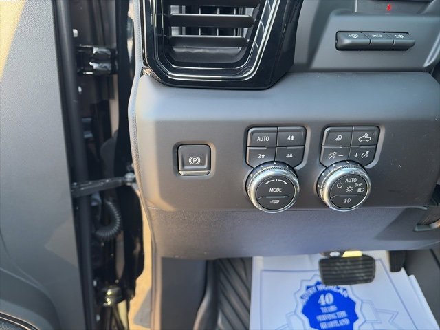 New 2026 GMC Sierra 2500 AT4 w/ AT4 Premium Plus Package image 19