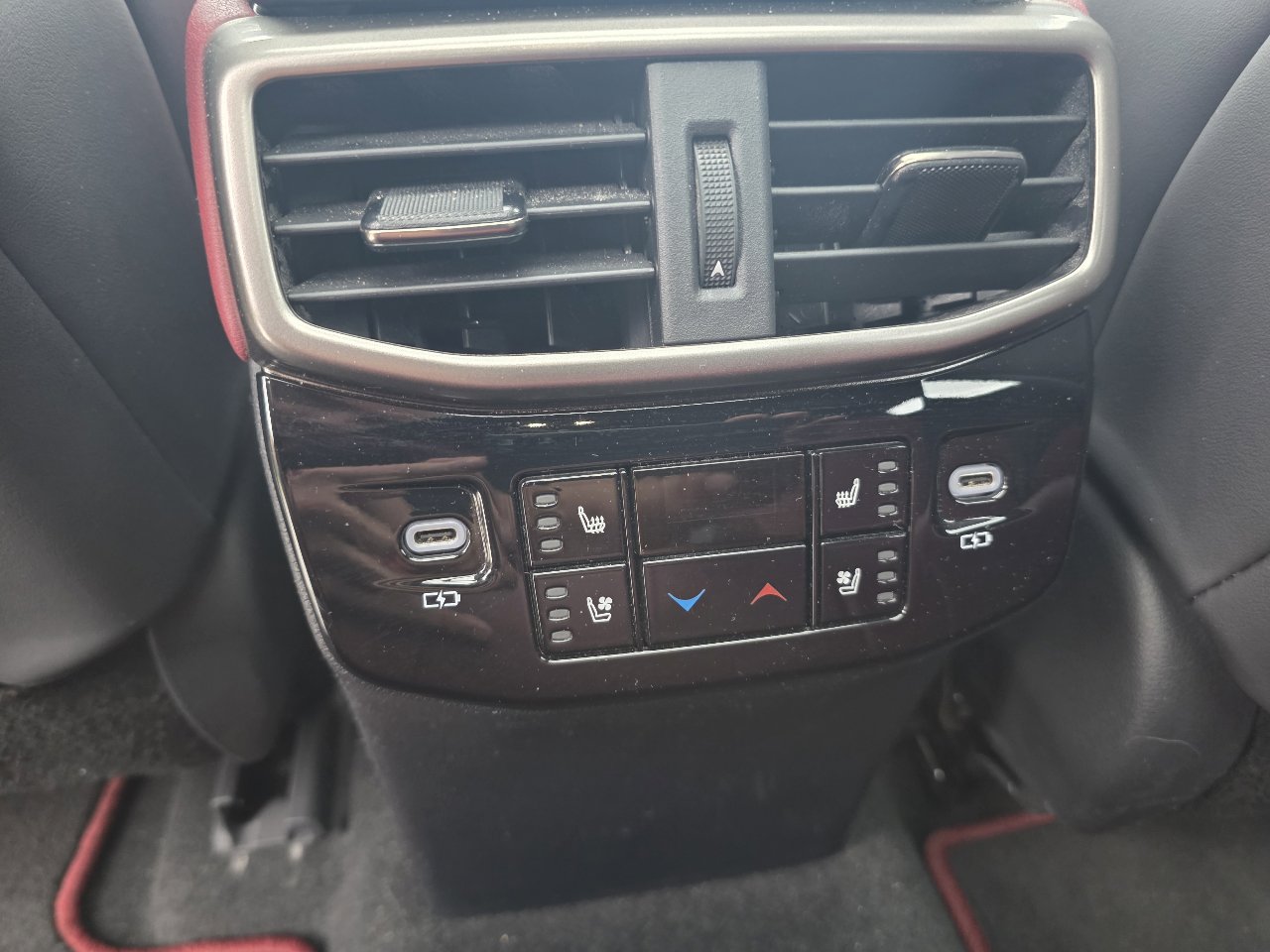 Used 2023 Lexus RX 500h F Sport w/ Cold Area Package image 12