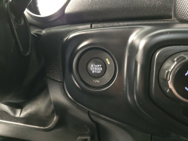 Used 2020 Jeep Gladiator Overland AWD/4WD image 28
