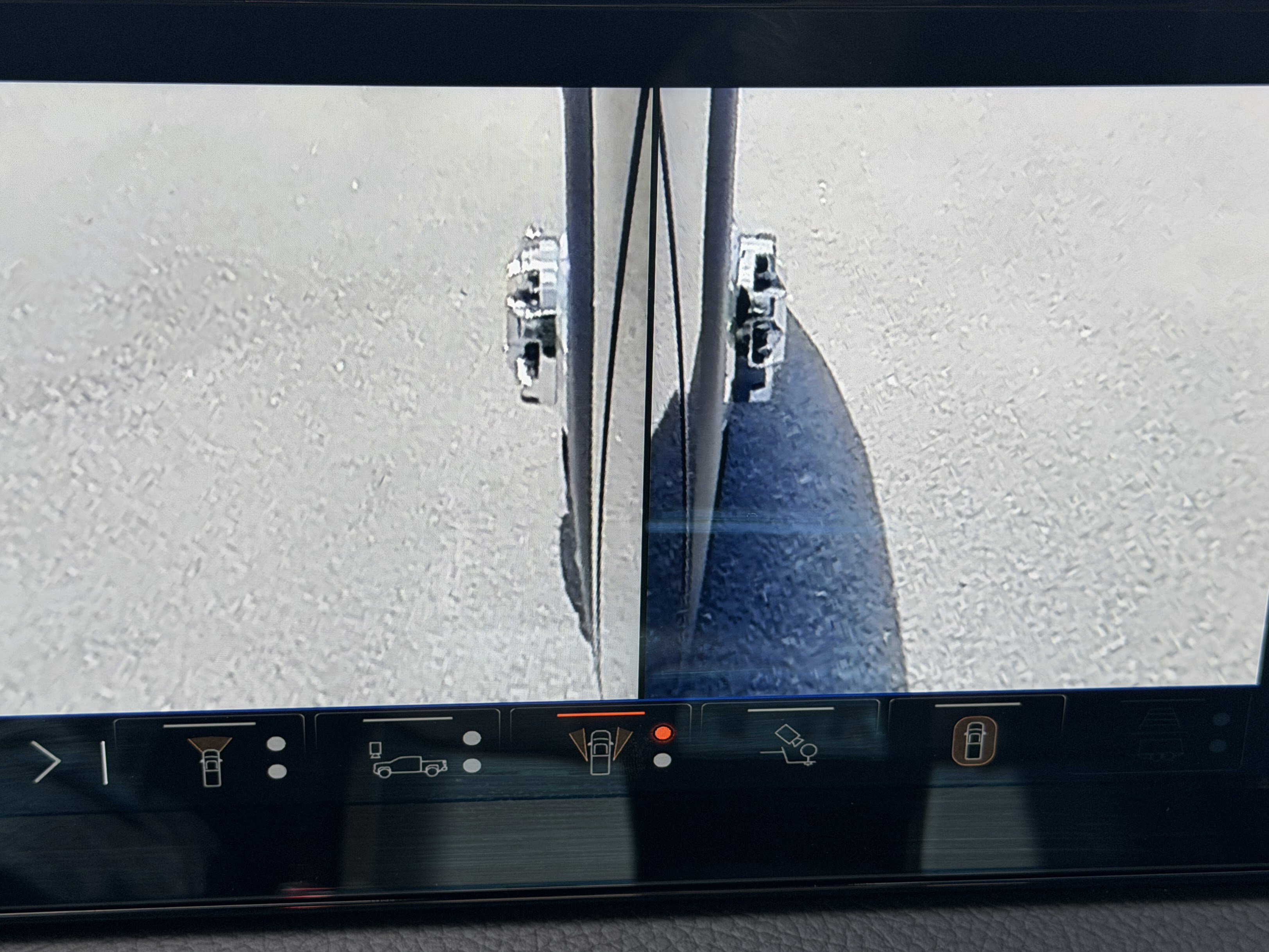 Used 2025 GMC Sierra 3500 Denali w/ Denali Reserve Package AWD/4WD image 39