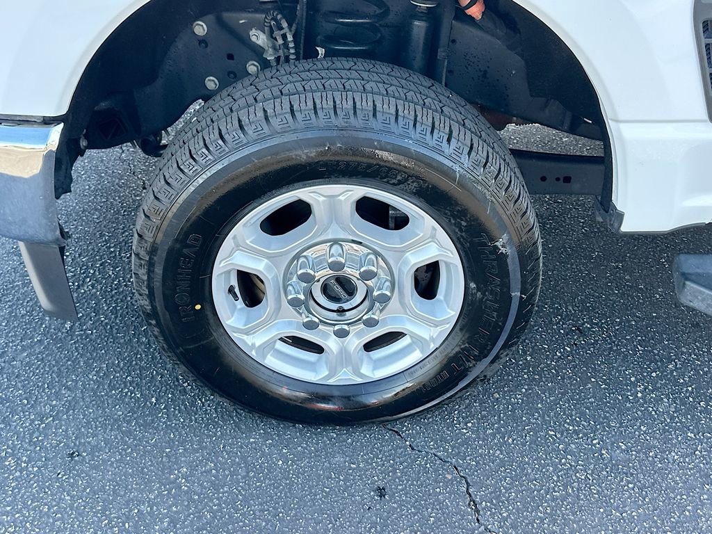 Used 2025 Ford F250 XLT image 29