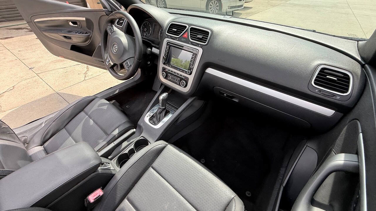 Used 2012 Volkswagen Eos Komfort FWD image 38