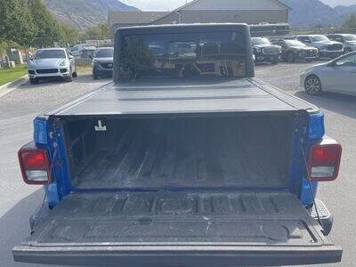 Used 2021 Jeep Gladiator Sport image 5