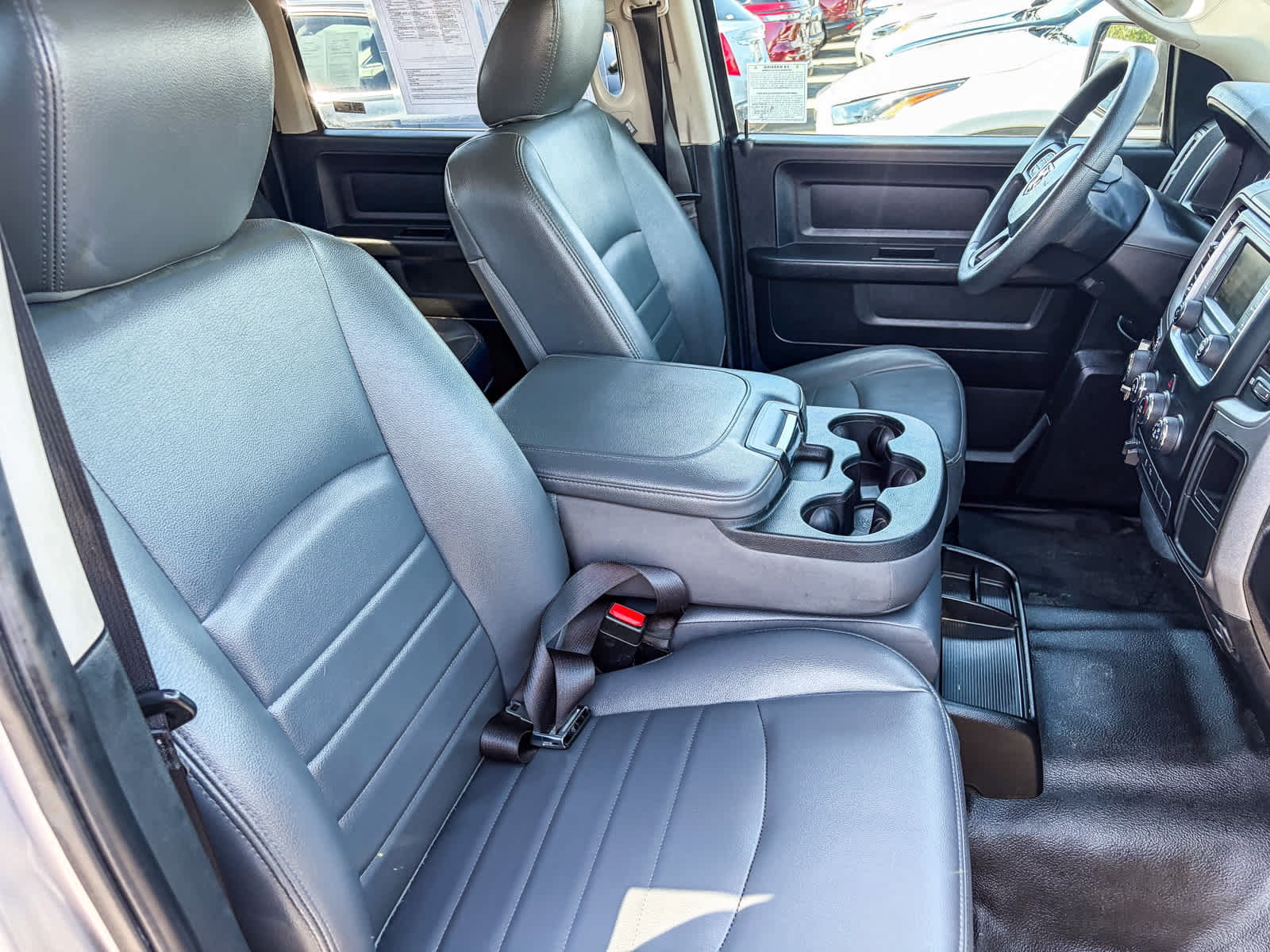 Used 2019 RAM 1500 Tradesman w/ Chrome Appearance Group RWD image 15