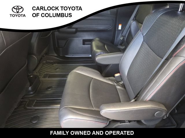 Used 2025 Toyota Sienna XSE w/ XSE Plus Package AWD/4WD image 14