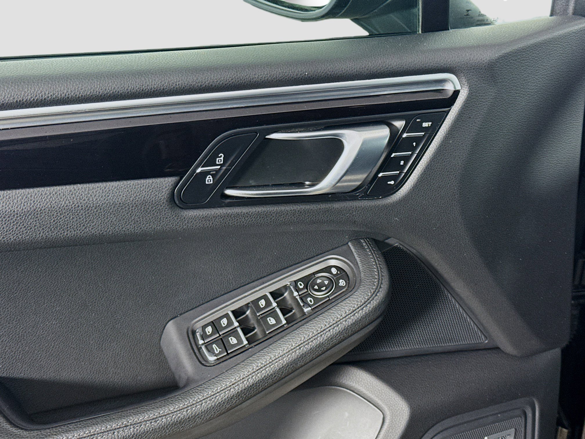 Used 2021 Porsche Macan S image 23