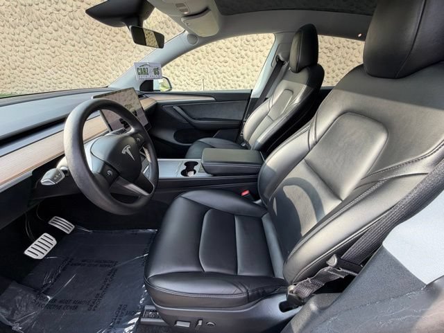 Used 2024 Tesla Model Y Performance AWD/4WD image 14