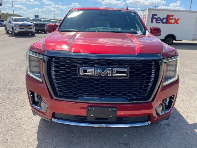 Used 2023 GMC Yukon XL Denali Ultimate AWD/4WD image 9