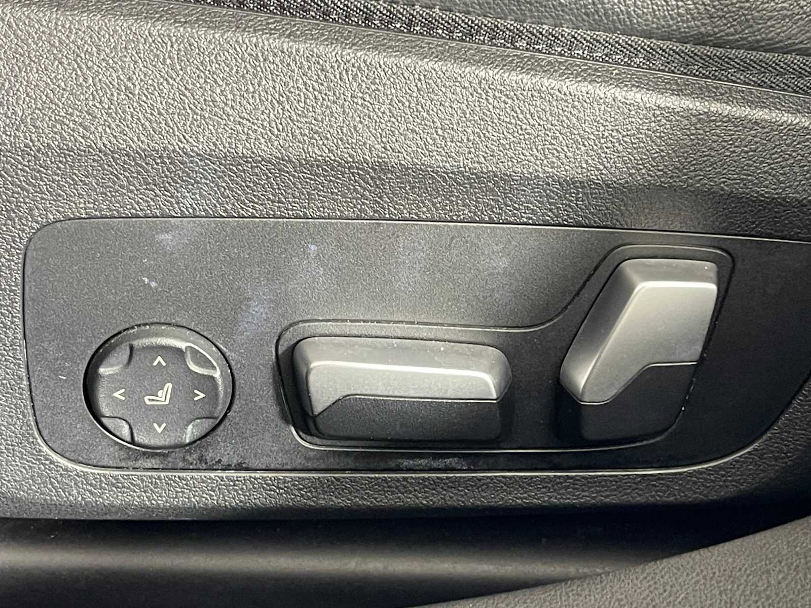 Certified 2023 BMW i4 eDrive40 image 16