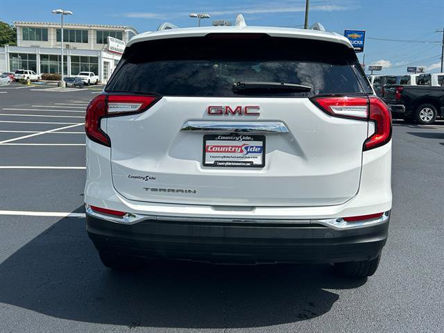Used 2023 GMC Terrain SLT w/ Infotainment Package II image 9