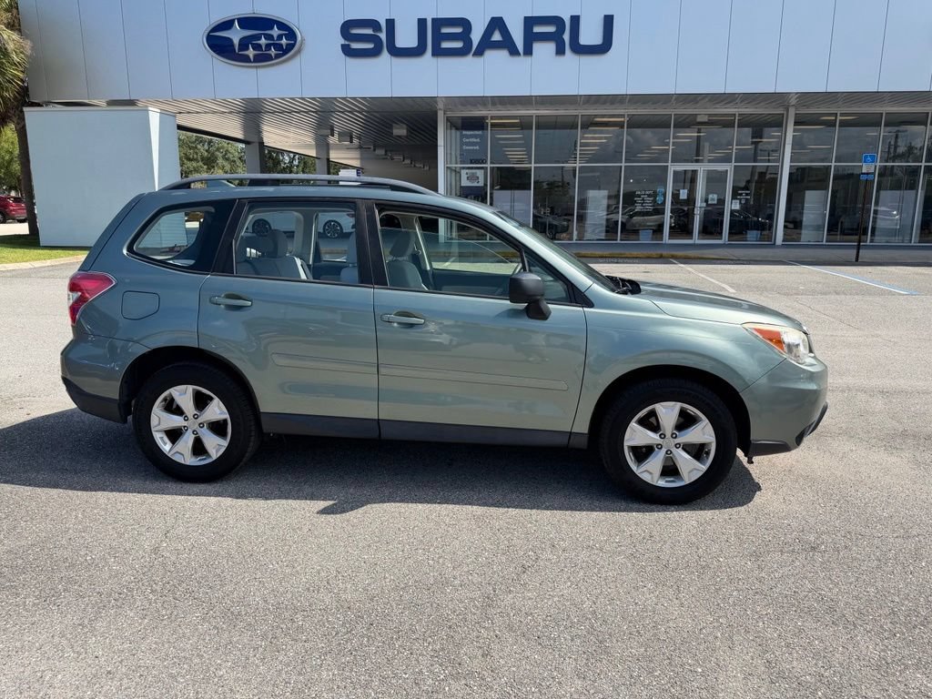 Used 2016 Subaru Forester 2.5i w/ Popular Package #2 AWD/4WD image 2