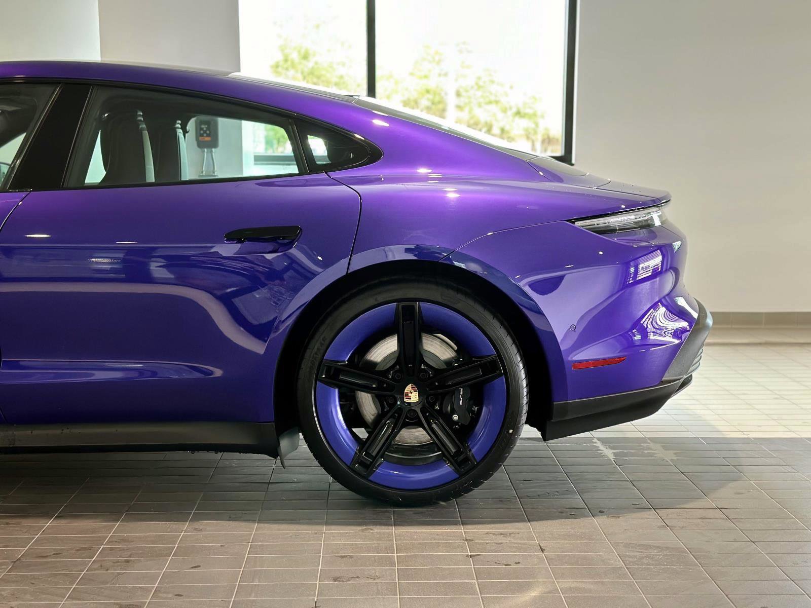 Certified 2025 Porsche Taycan image 12