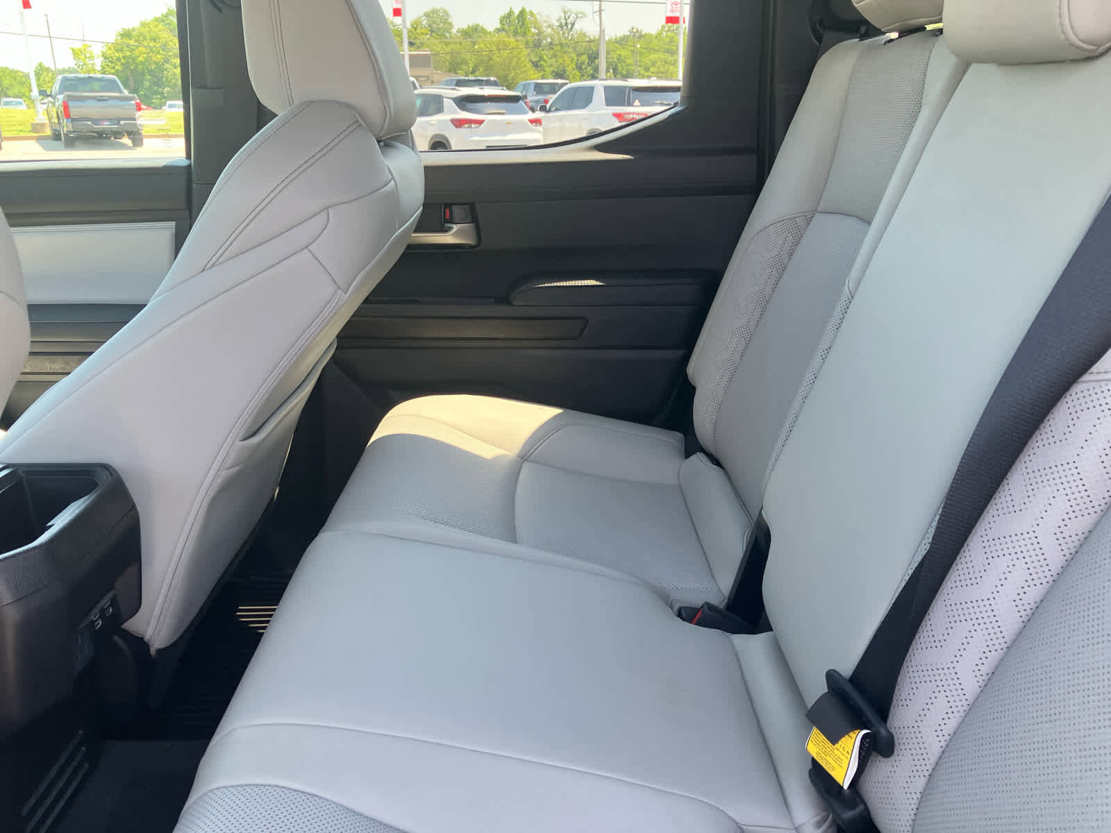 Used 2024 Toyota Tacoma Limited image 39