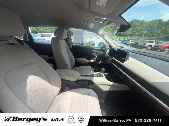 Used 2024 Honda HR-V LX image 12
