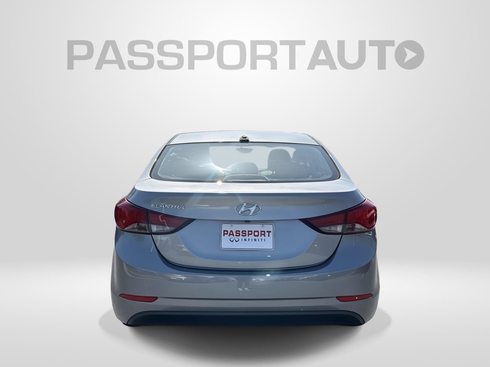 Used 2016 Hyundai Elantra SE w/ Option Group 02 FWD image 3