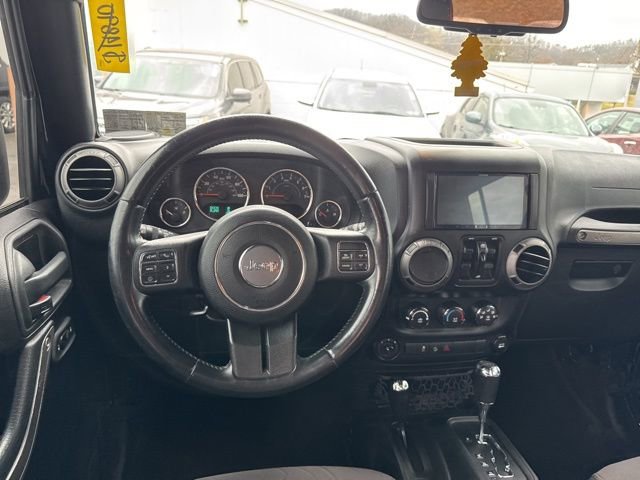 Used 2015 Jeep Wrangler Unlimited Sport w/ Quick Order Package 24S AWD/4WD image 13