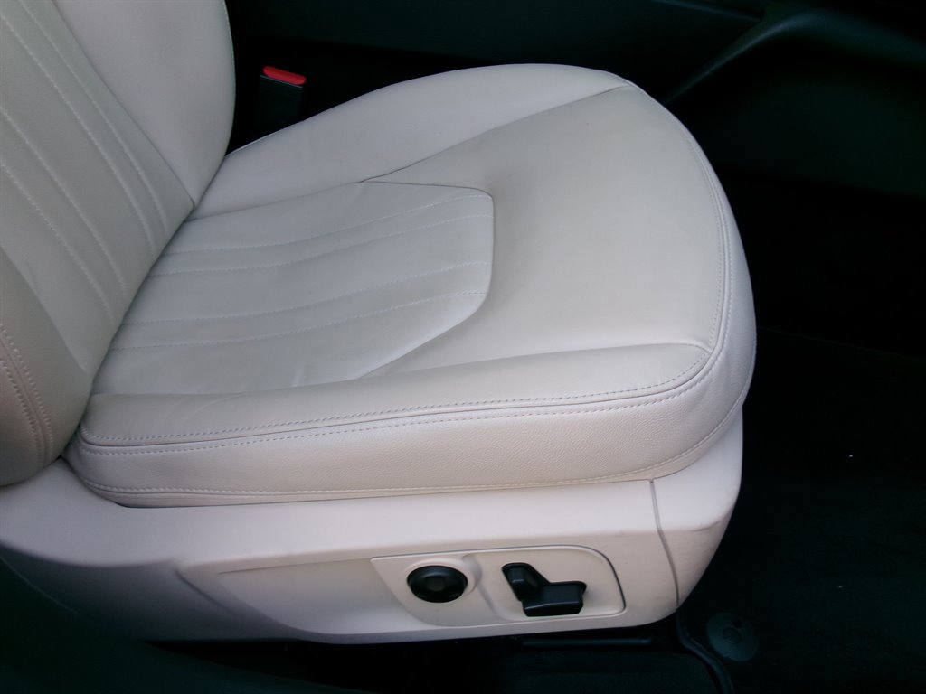 Used 2016 Maserati Ghibli RWD image 19