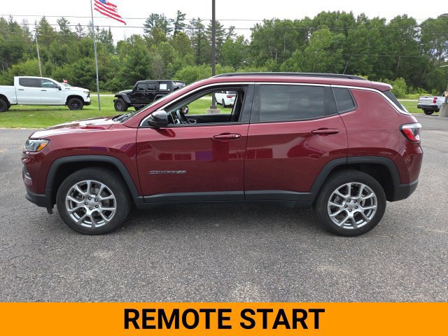 Used 2022 Jeep Compass Latitude AWD/4WD image 6