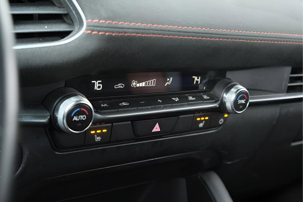 Used 2024 MAZDA MAZDA3 s image 19