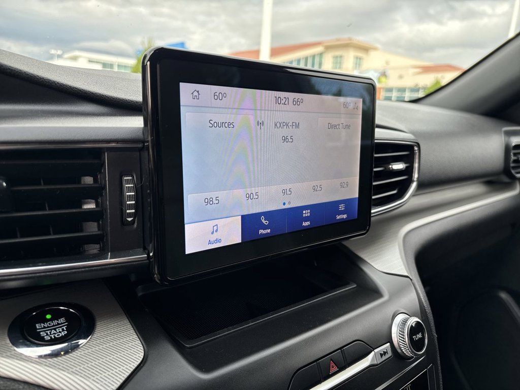 Used 2020 Ford Explorer XLT w/ Equipment Group 202A AWD/4WD image 18