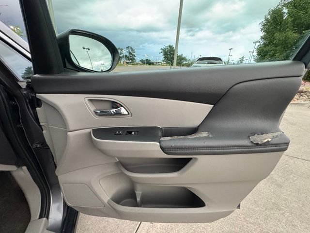Used 2014 Honda Odyssey EX-L image 31