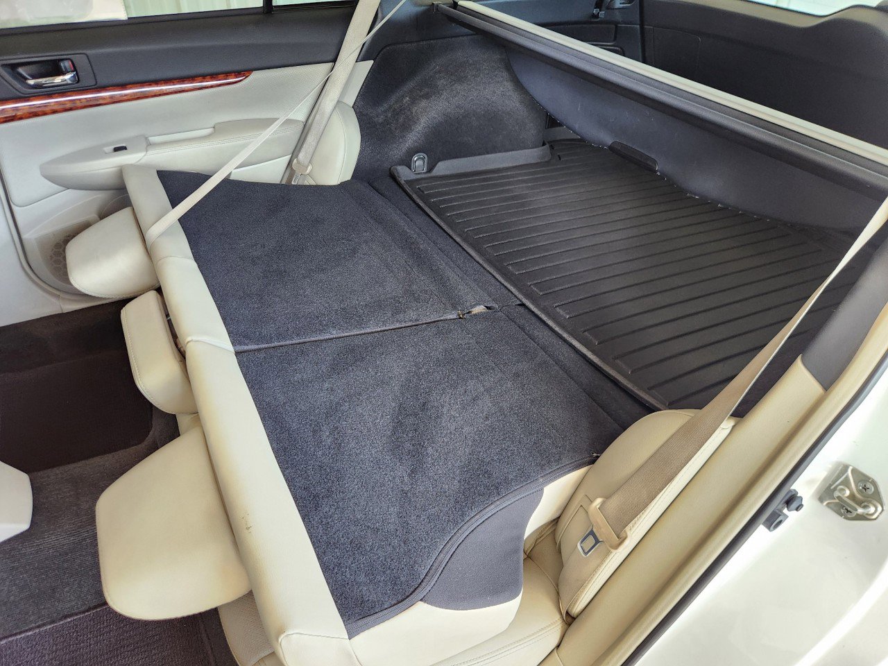 Used 2012 Subaru Outback 2.5i Limited image 13