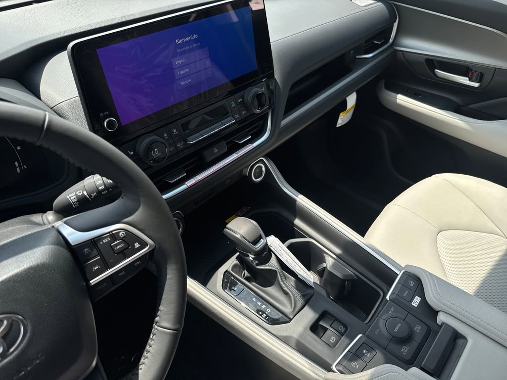 New 2026 Toyota Grand Highlander AWD image 19