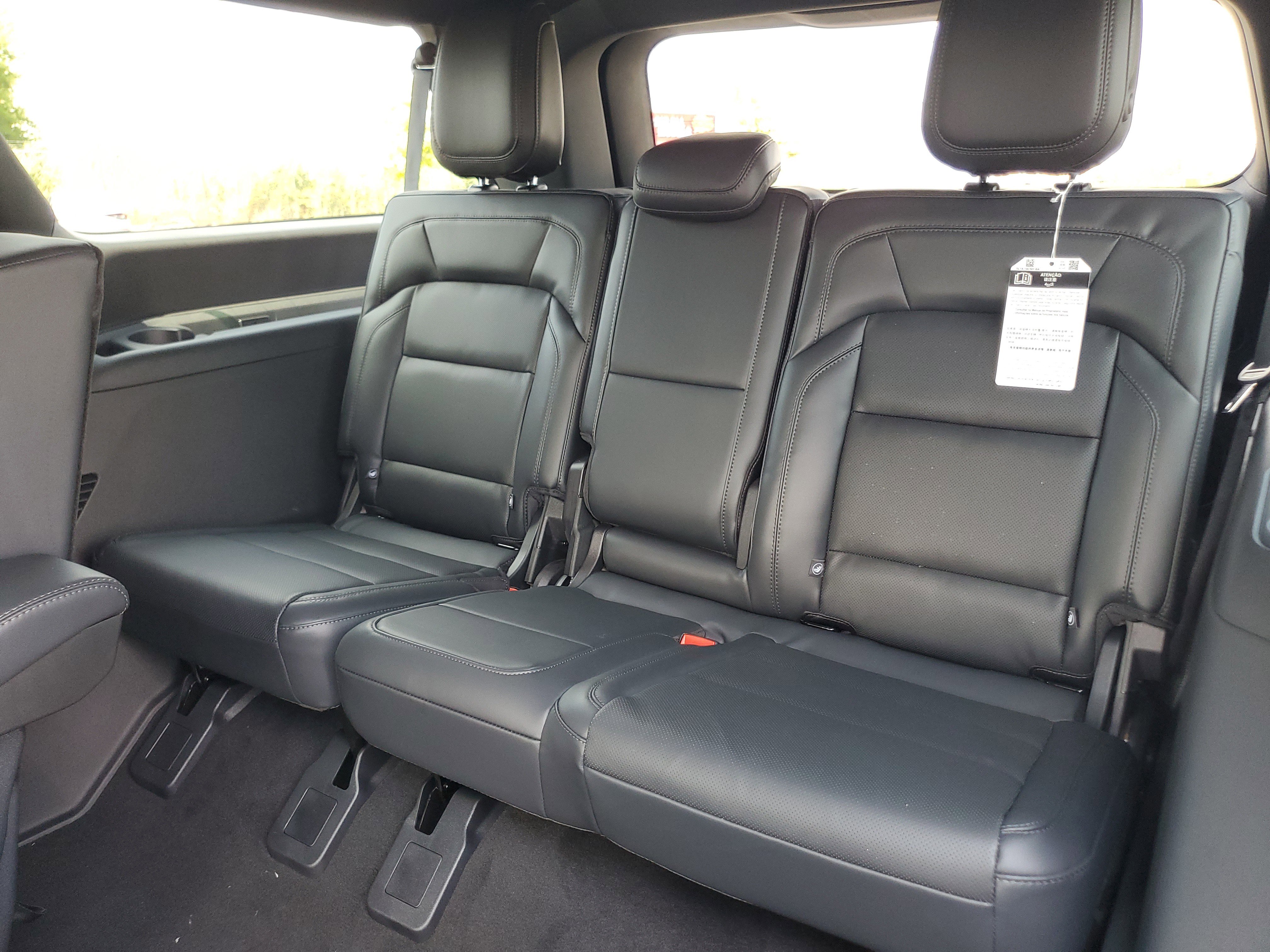 New 2025 Lincoln Navigator L Reserve w/ Jet Appearance Package image 31