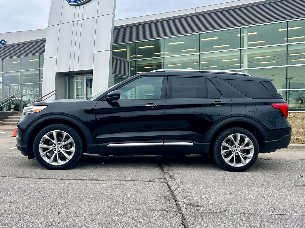 Used 2021 Ford Explorer Platinum w/ Equipment Group 601A image 3
