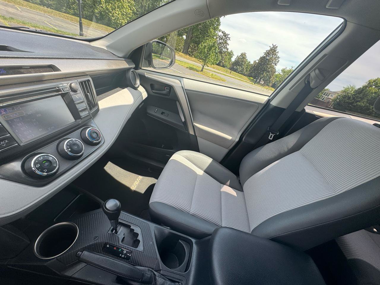 Used 2013 Toyota RAV4 LE AWD/4WD image 39