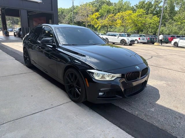 Used 2018 BMW 340i xDrive Sedan w/ Premium Package AWD/4WD image 3